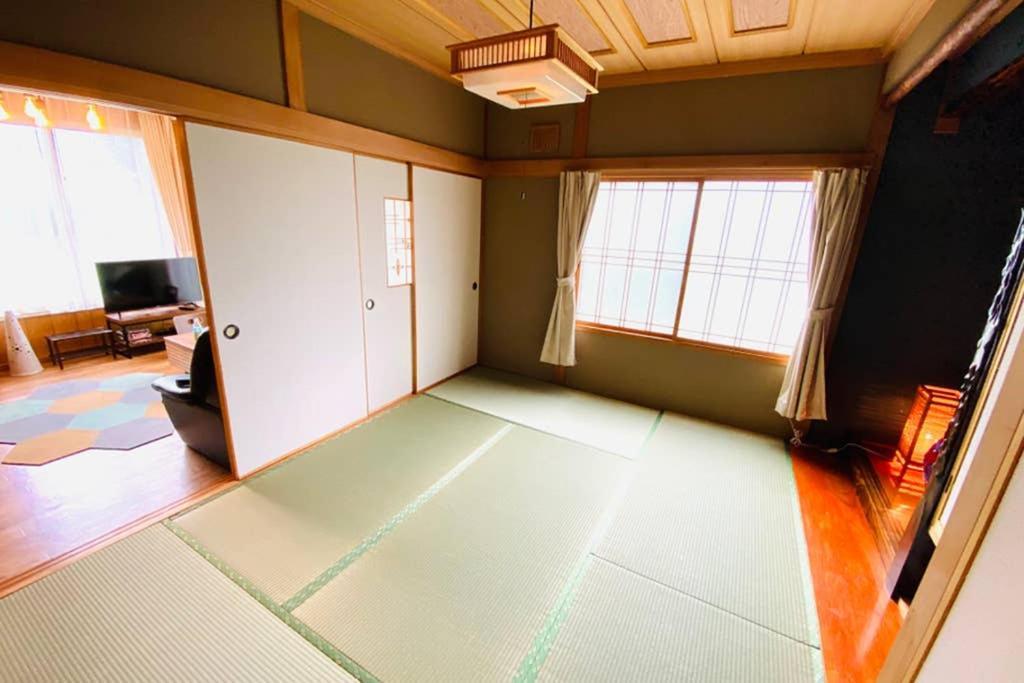 Villa Manyi'S Onsen House 天然温泉マンイの湯 Shiraoi Exterior foto